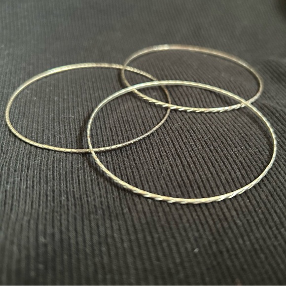 3 slim bracelets - Picture 5 of 8